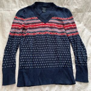 Vintage V-Neck northern winter pattern Sweater in Navy and Red size small